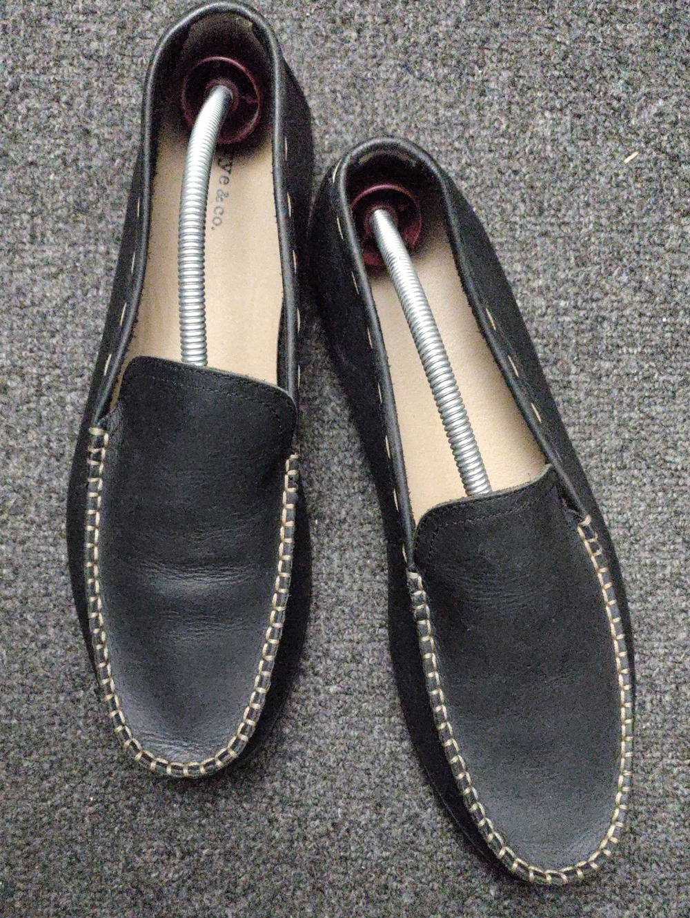 FRYE AND CO. Black Slip-On Leather Driving Loafers